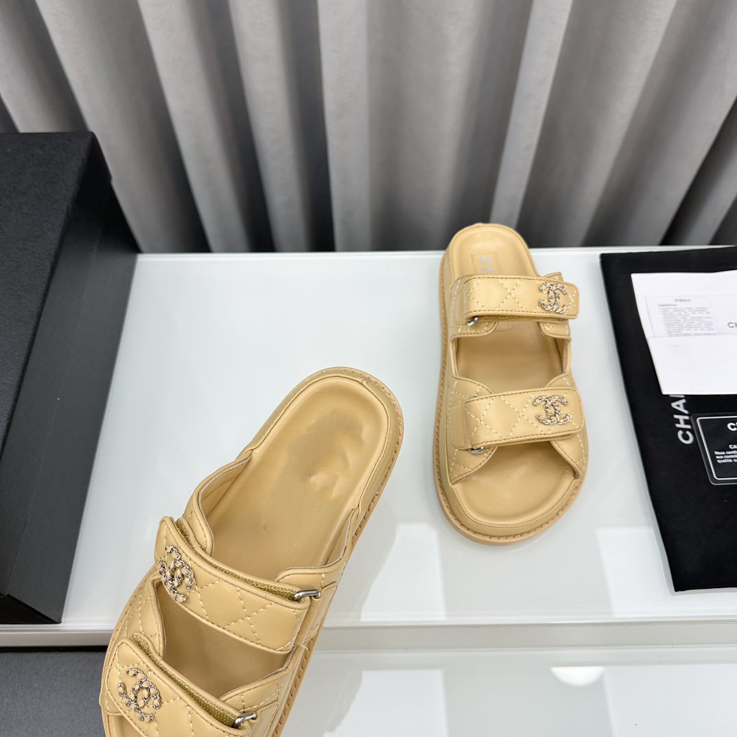 dad sandals beige lambskin interwomen leather cc