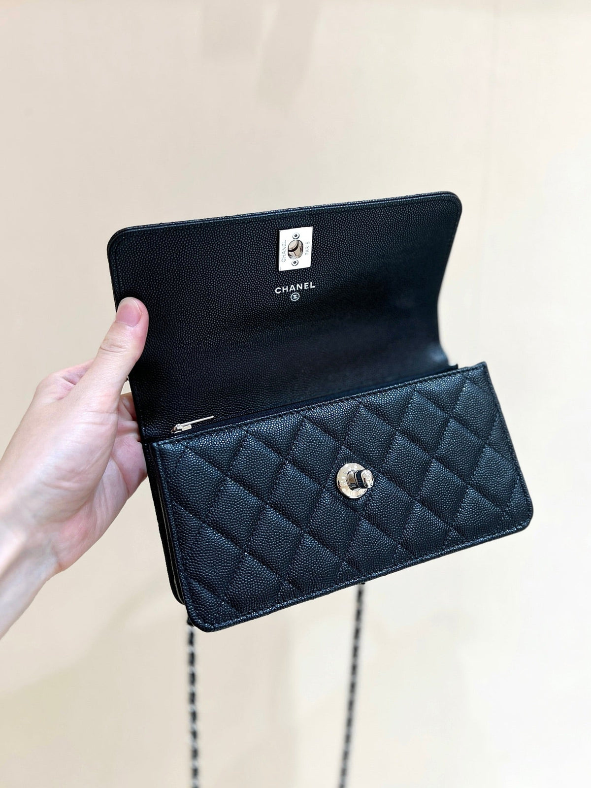 CC 25P Flap Bag Top Handle 18.5cm Black Grained Calfskin