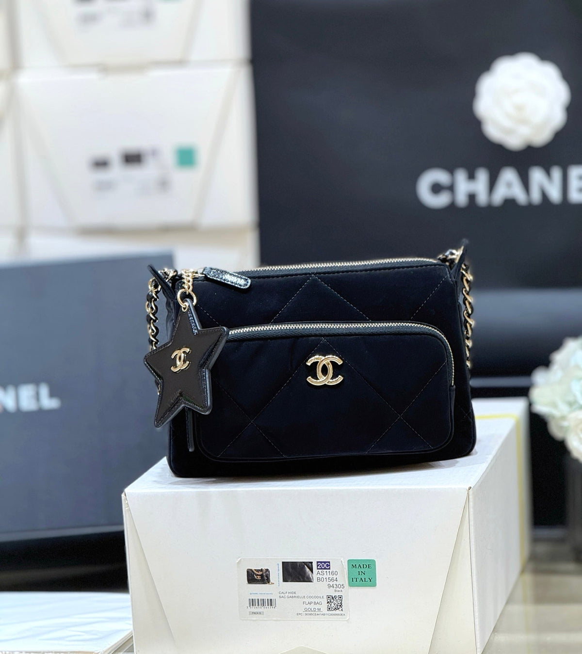 CC 2025 Coco Neige Camera Bag Black Velvet 346321