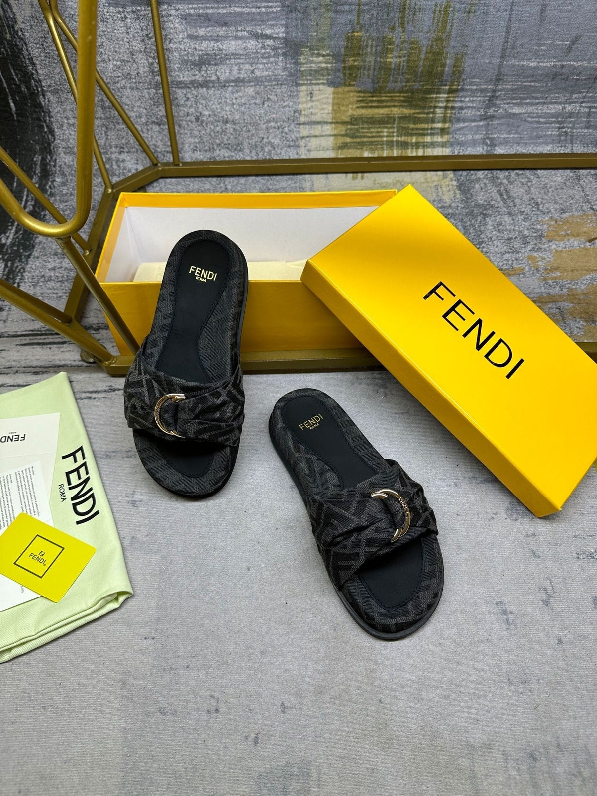 FF Feel 10 Black FF jacquard Slide
