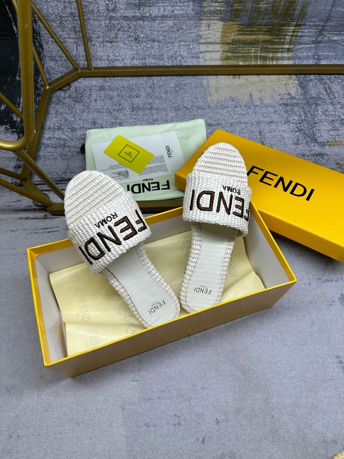 FF Signature 10 White Cotton Fibre Slide