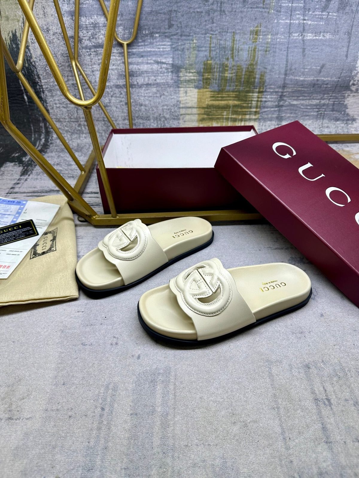 GG Slippers White Leather 235098