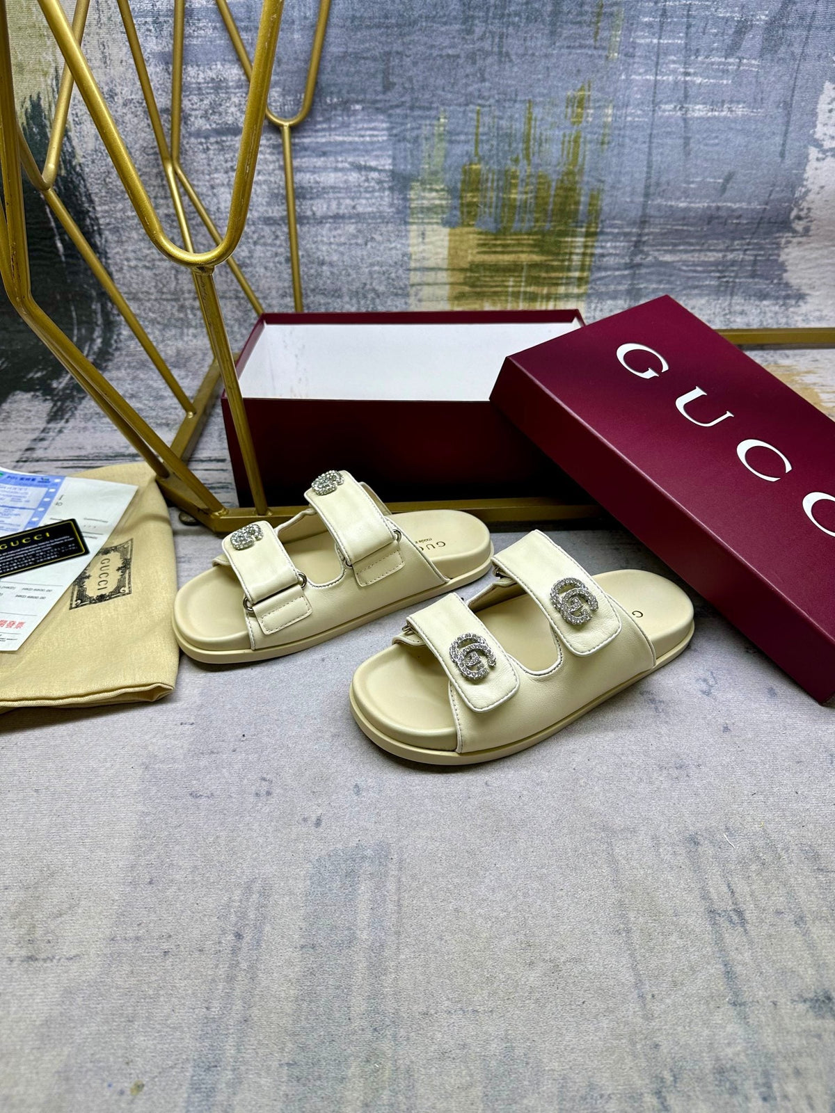 GG Women's Double G sandal Cream Leather 235101