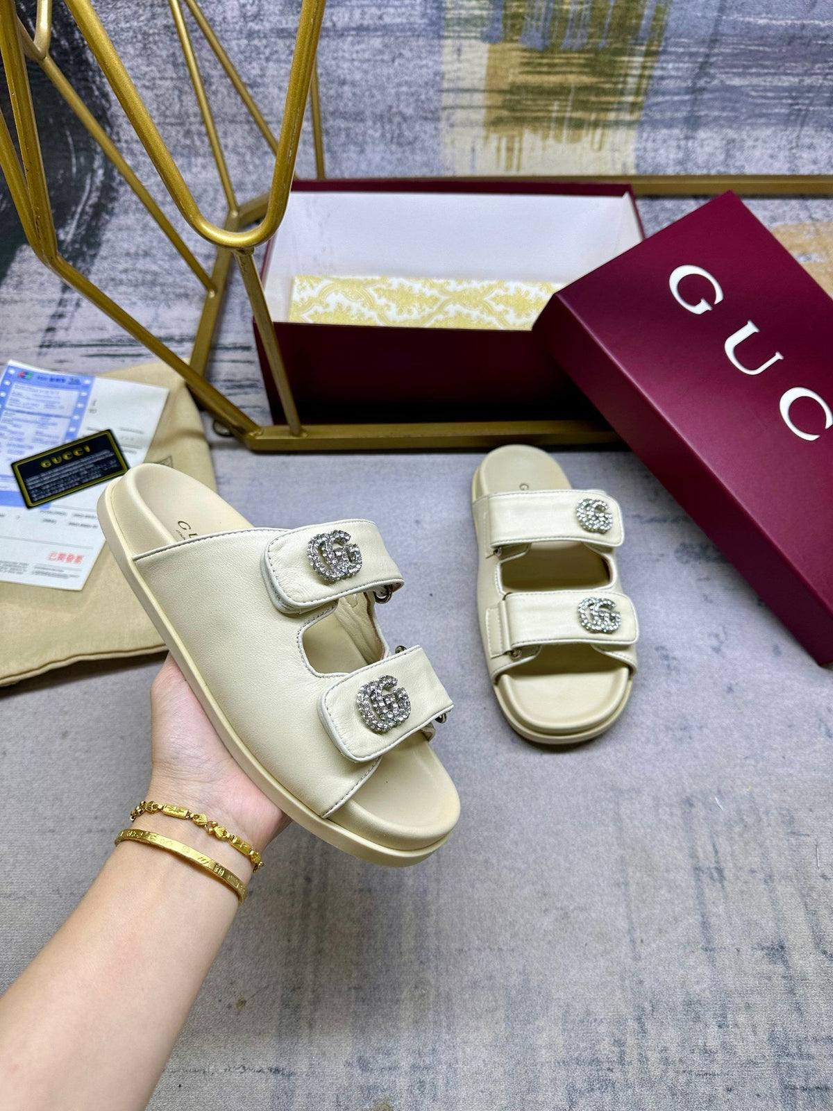 GG Women's Double G sandal Cream Leather 235101