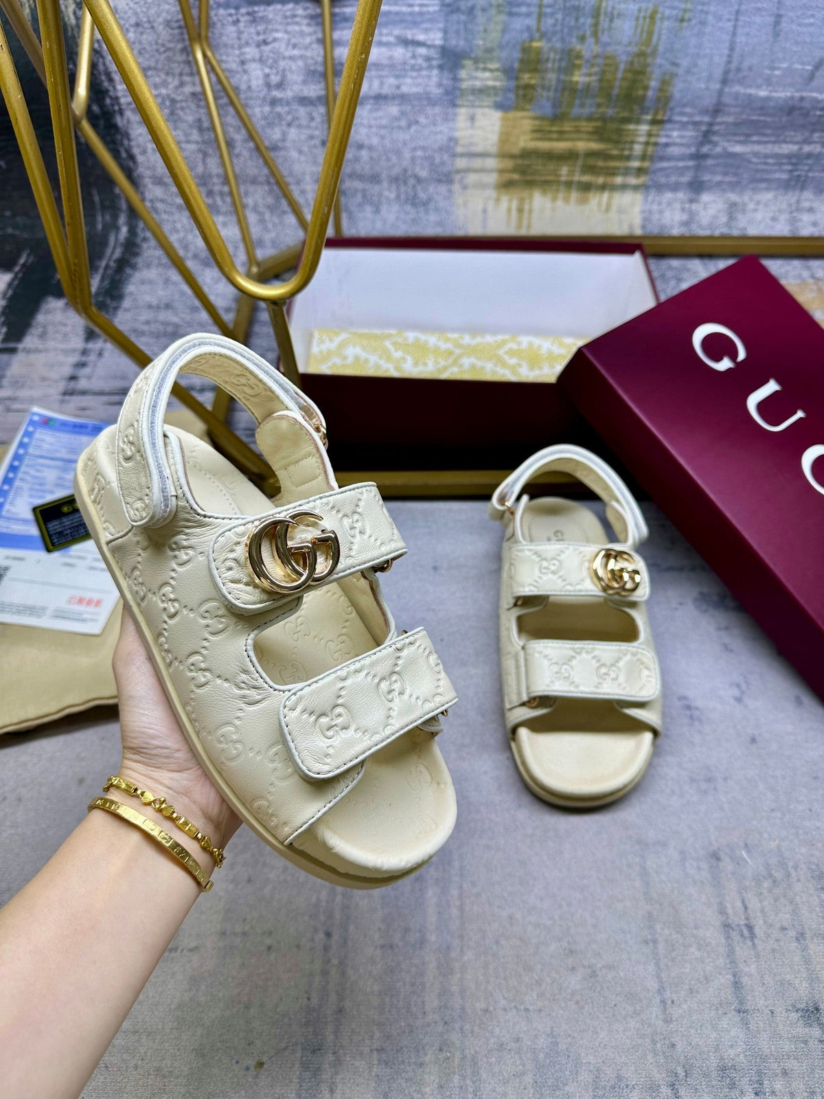 GG Women's sandal with Double G Cream Leather 235103