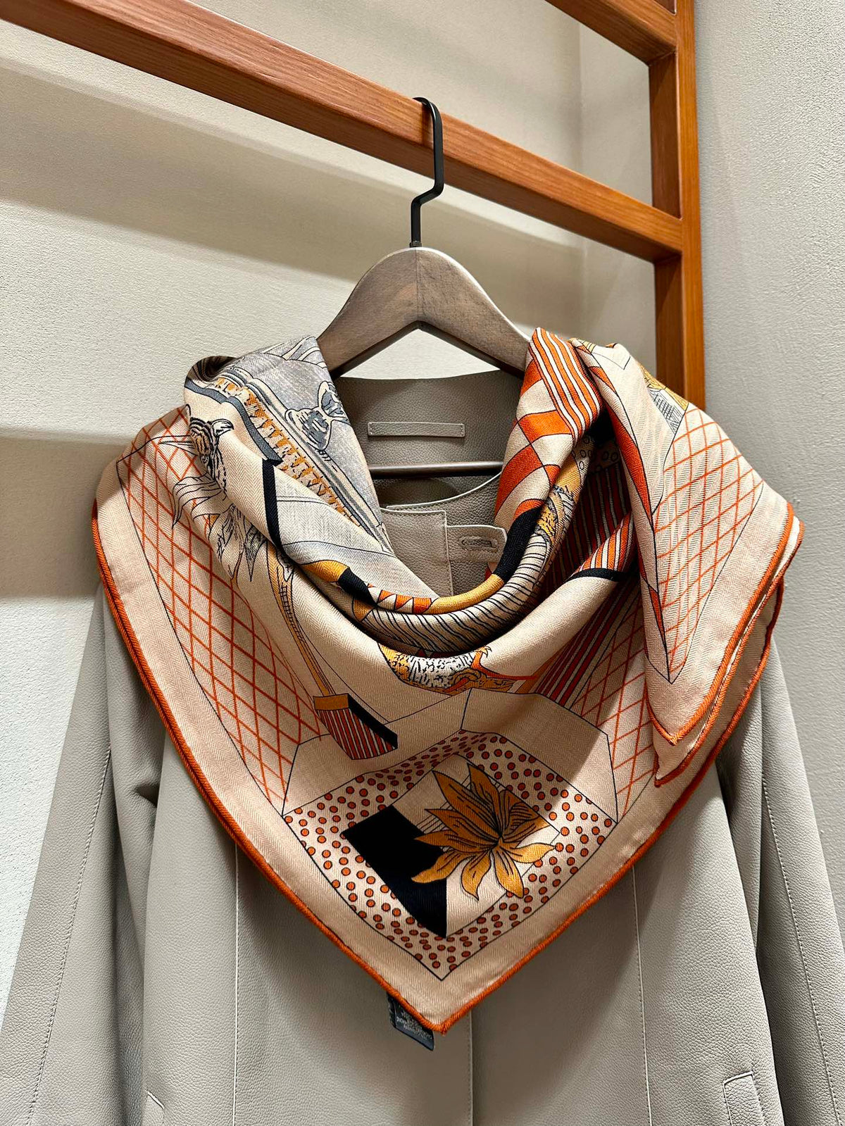 Grand Theatre Nouveau Scarf 140 CM In Orange Colorful Silk 385352
