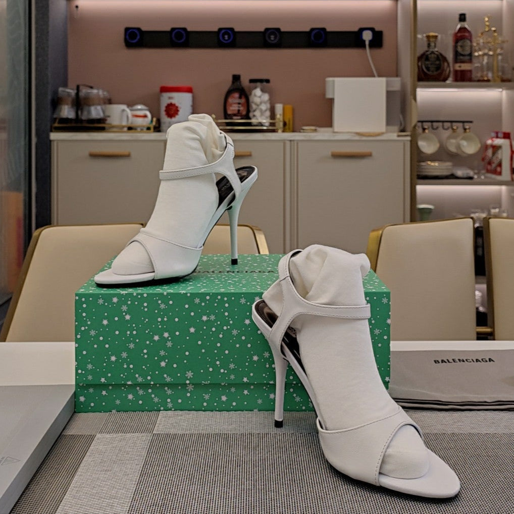 OPEN TOE STRAPPY HIGH HEEL IN WHITE CALFSKIN