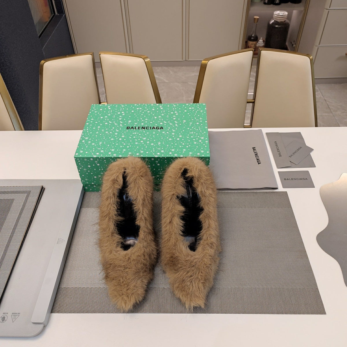 FURRY PUMPS 90MM IN BROWN FOX FUR