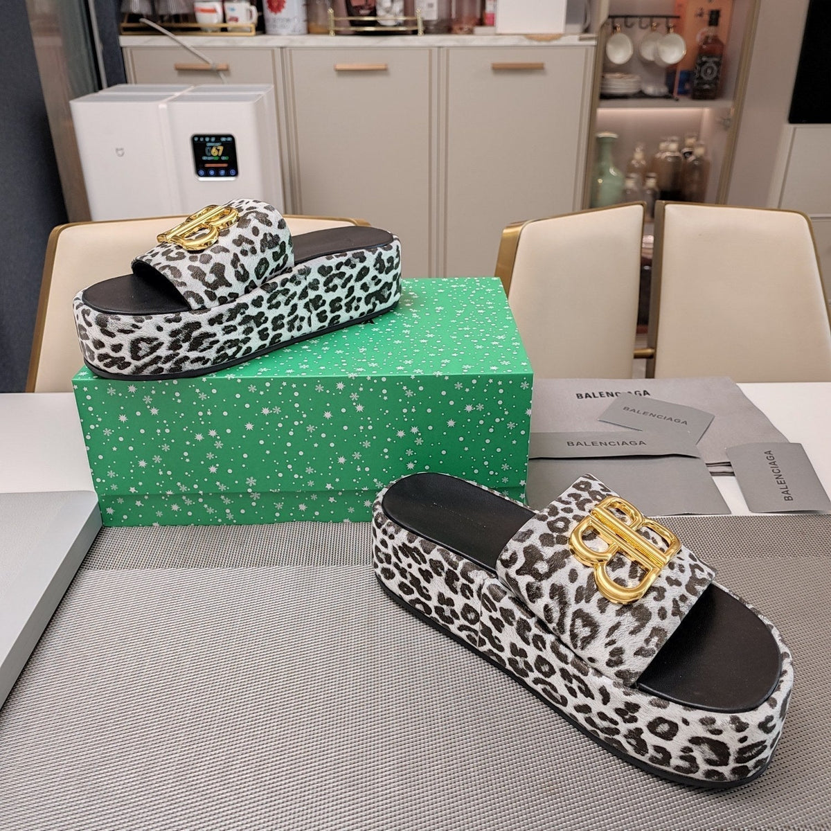 RISE SANDAL THICK-SOLED IN WHITE LEOPARD PRINT CALFSKIN