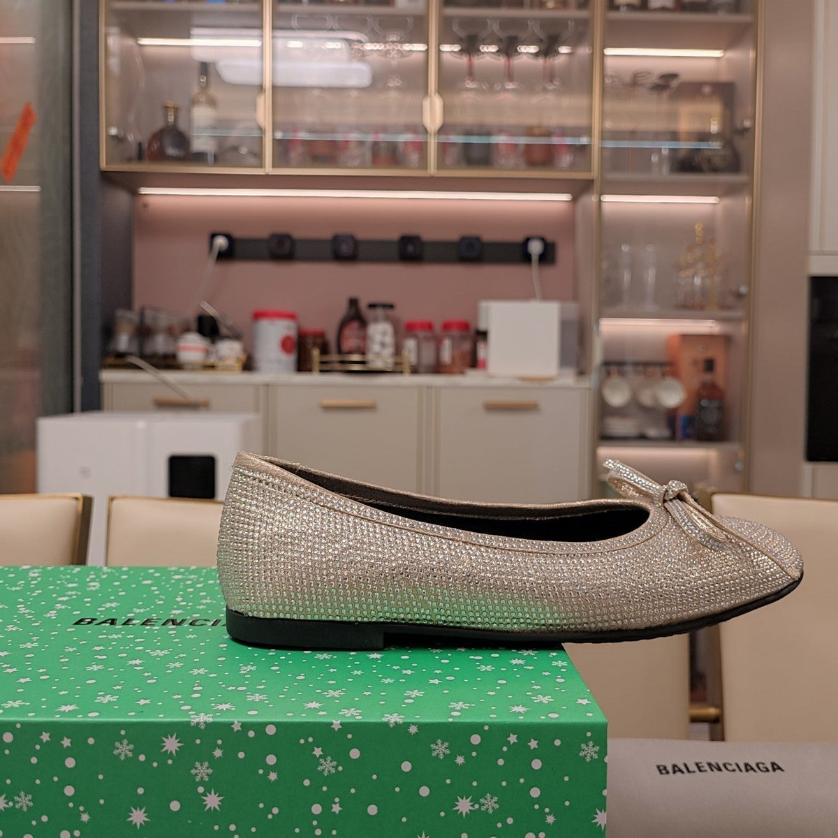 RHINESTONE BALLET FLATS WITH BOW IN BEIGE SHEEPSKIN