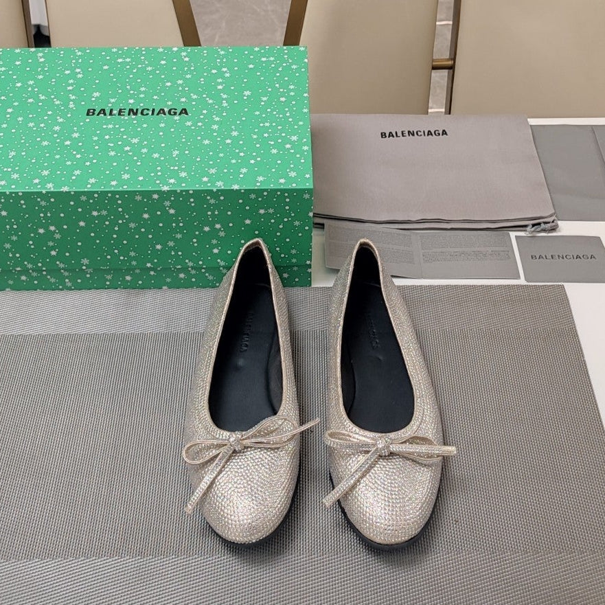 RHINESTONE BALLET FLATS WITH BOW IN BEIGE SHEEPSKIN