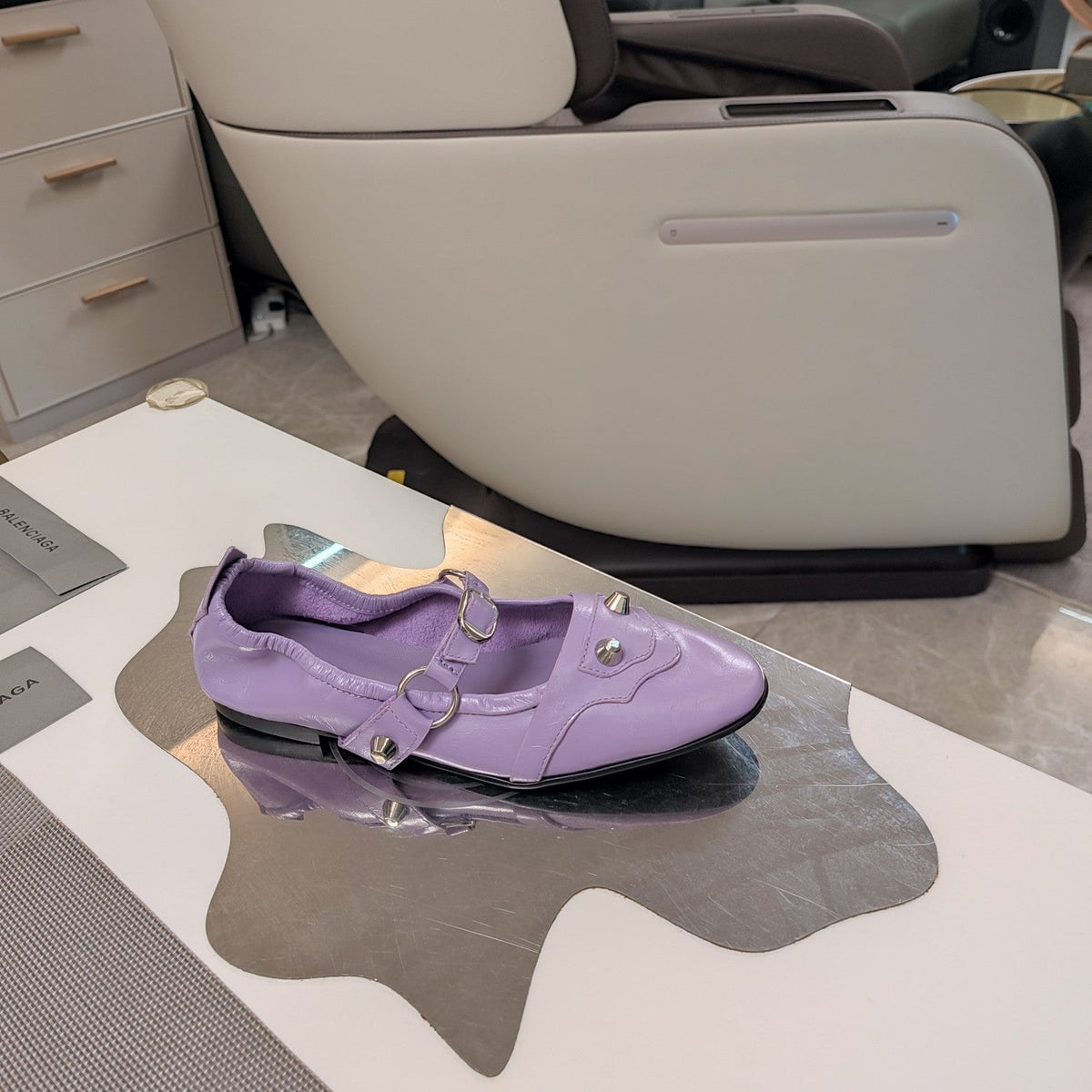 STUDDED MARY JANE FLATS IN LAVENDER SHINY LAMBSKIN