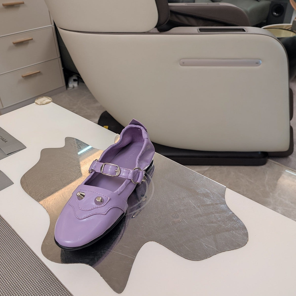 STUDDED MARY JANE FLATS IN LAVENDER SHINY LAMBSKIN