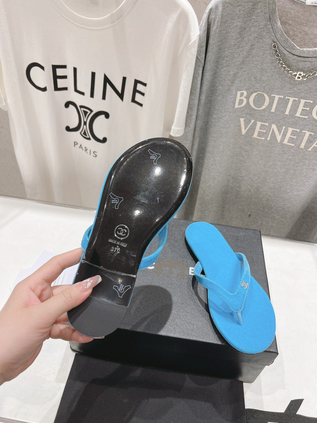 cc thong sandal cloud blue velvet