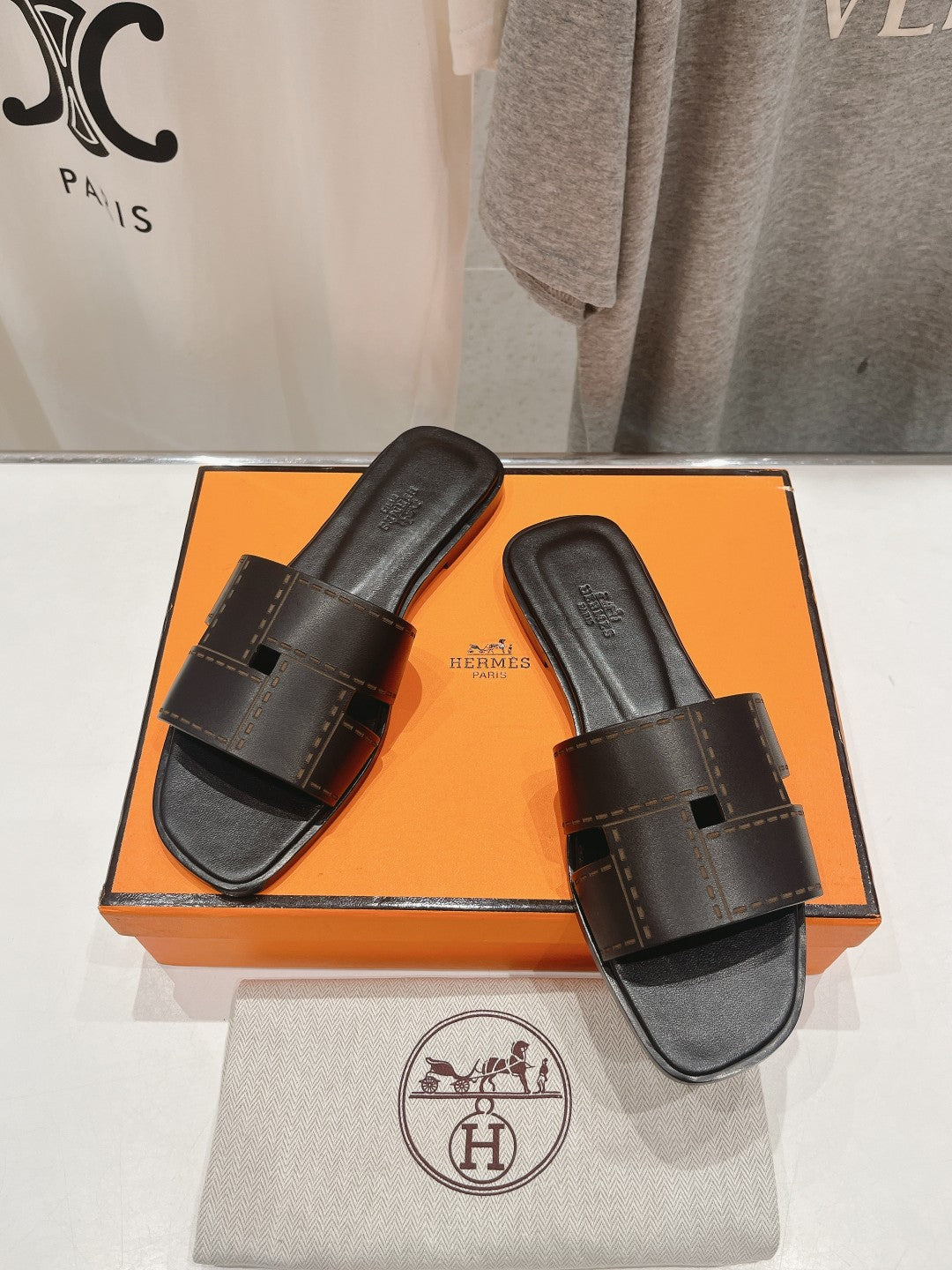 Idioma Sandal Black Calfskin
