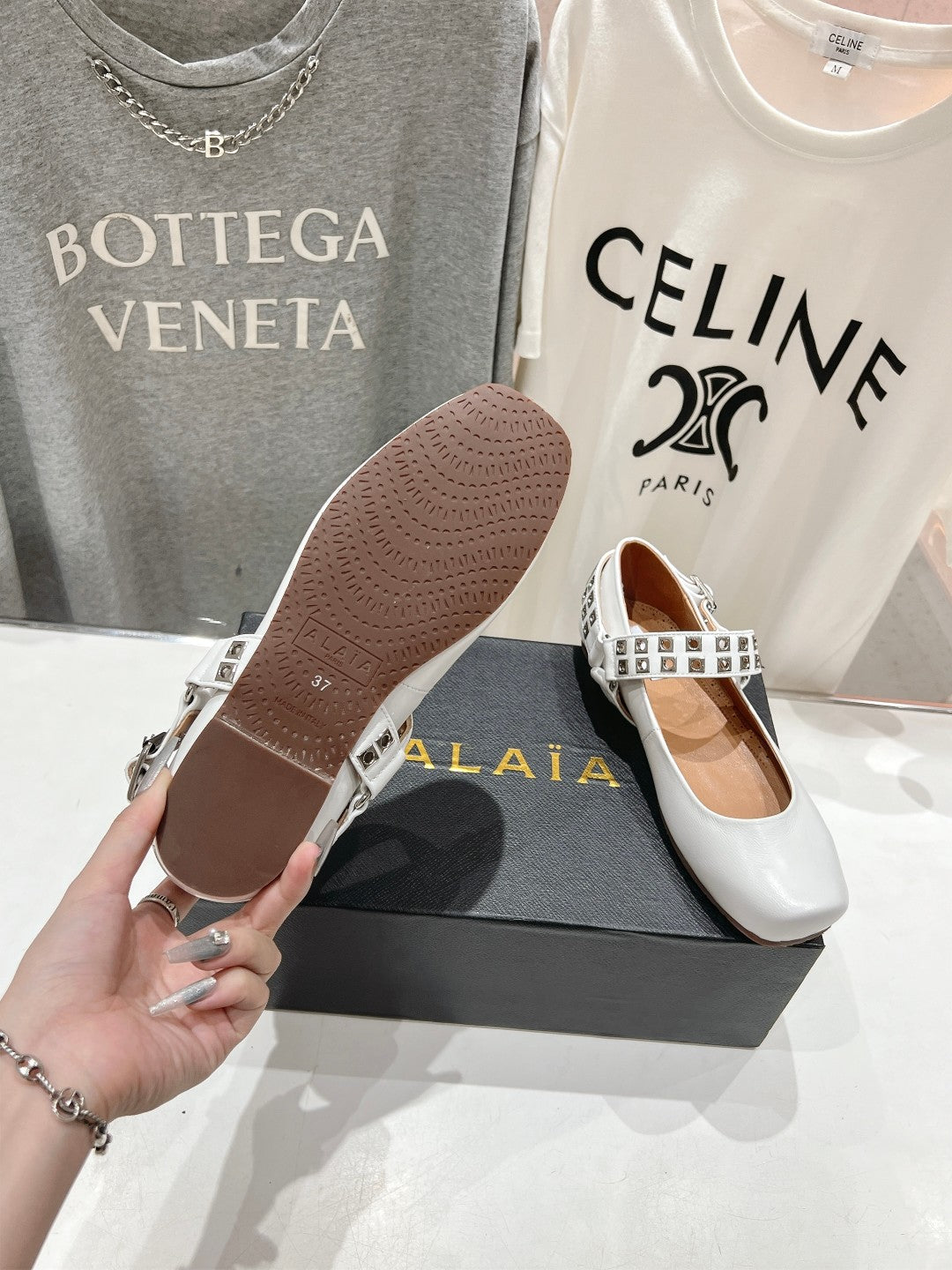 Alaila Biker Ballet Flats In White Cowhide 911438