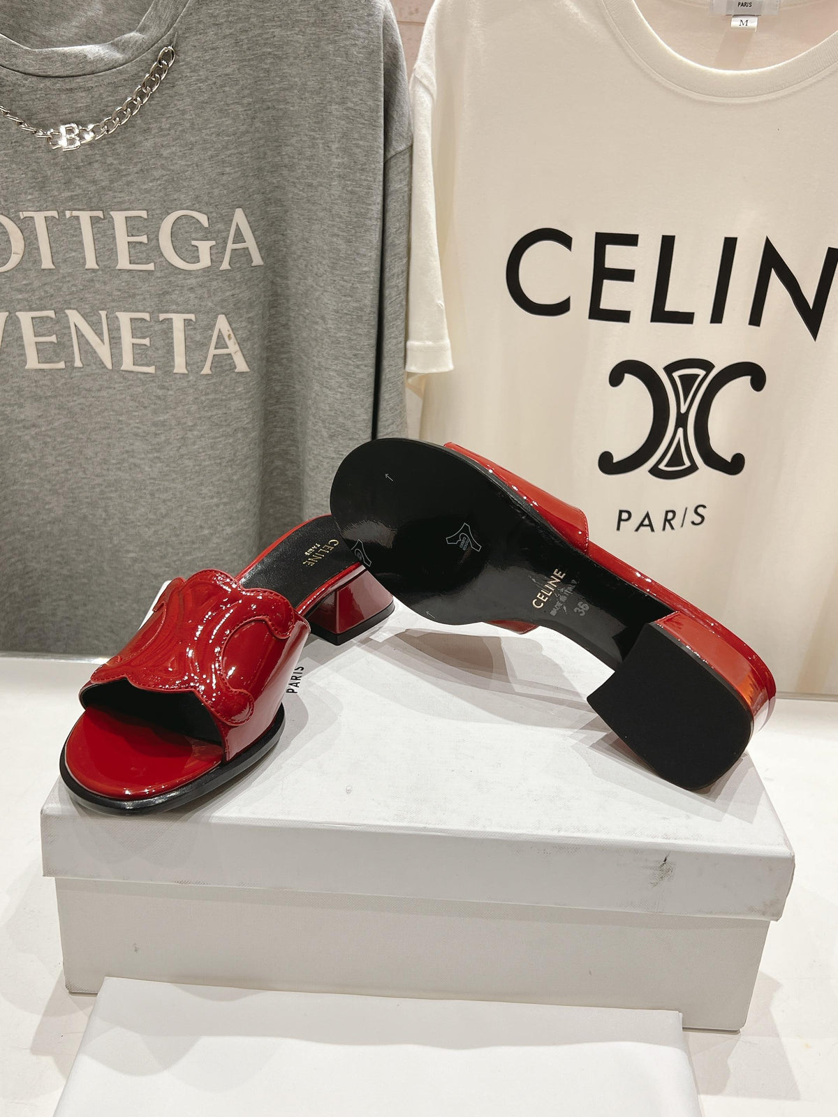 CELINE 25C CLEMENCE MULE RED PATENT LEATHER 236750