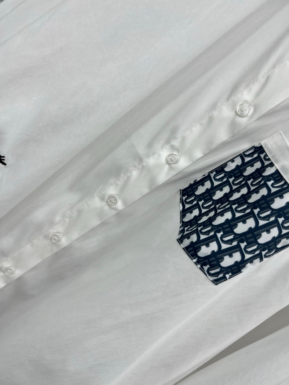CD 25 Shirt White Blue Polyester