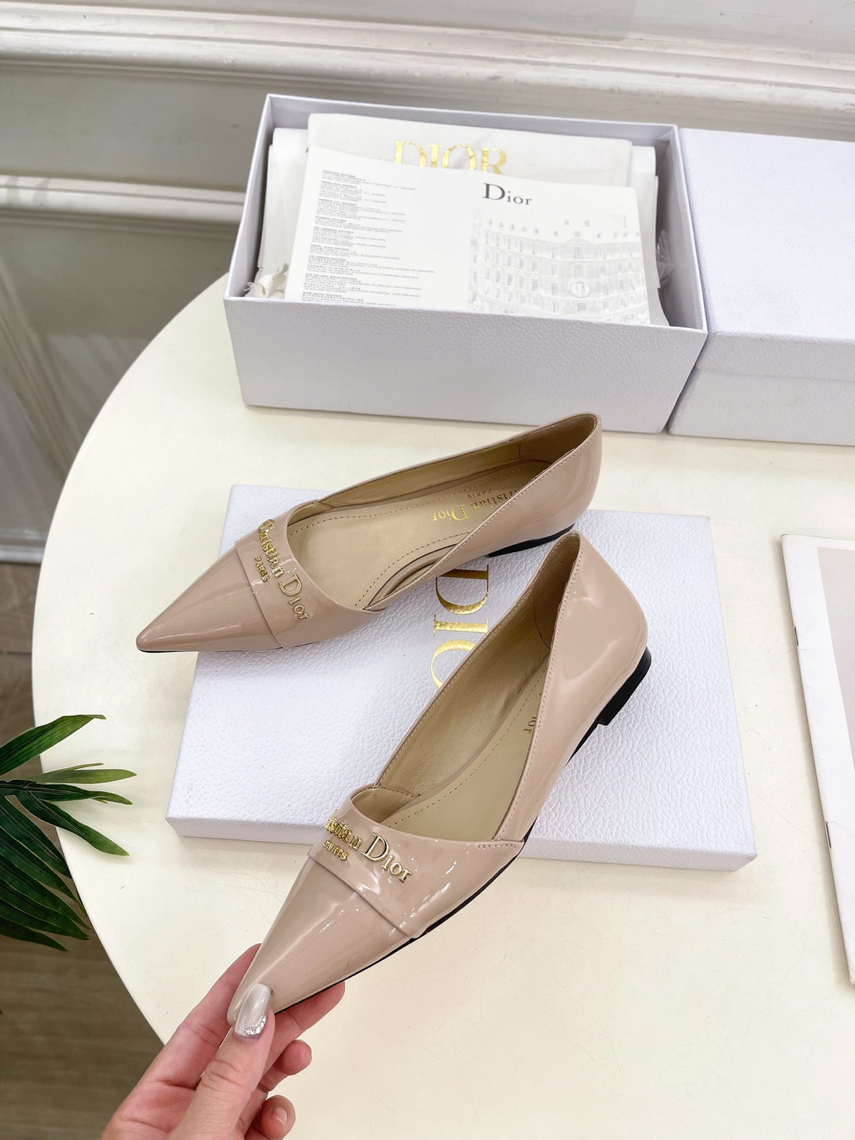CD 25 Pump Flat Pink Nude Patent Leather 307414