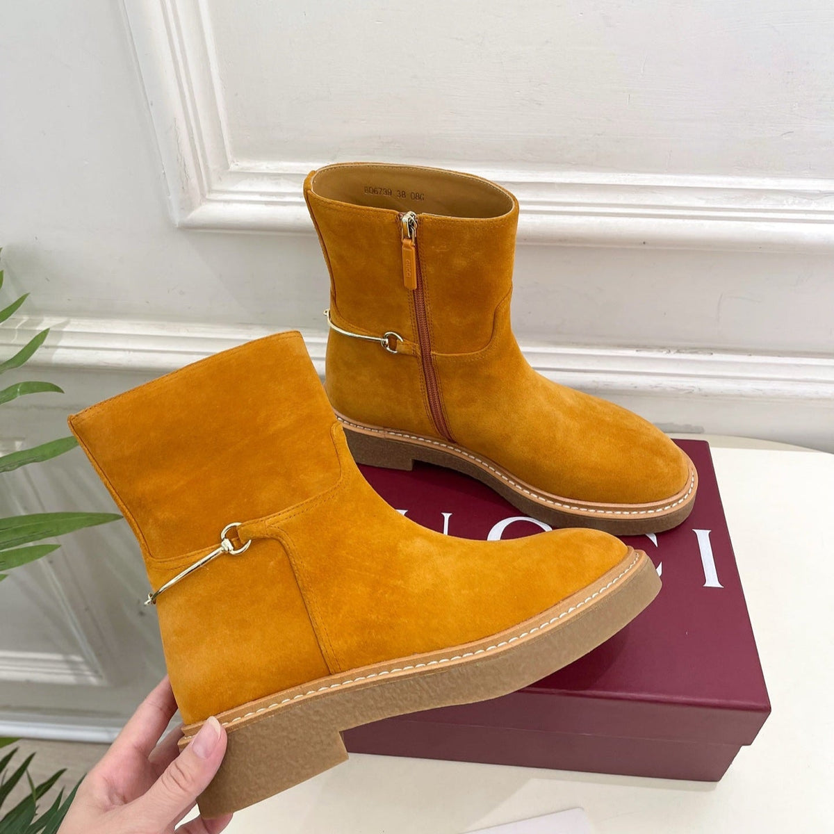 Gucci 25𝐬𝐬 horsebit ankle boots mustard yellow suede 435377