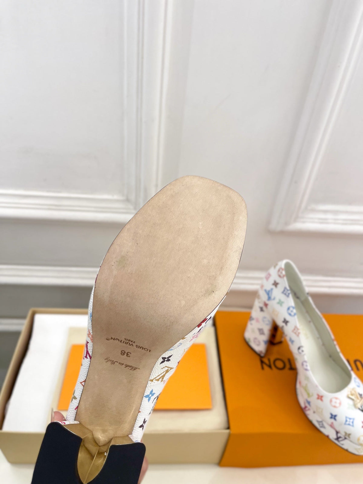 LV 26ss Pump 110 White Monogram Multicolor Leather 631921