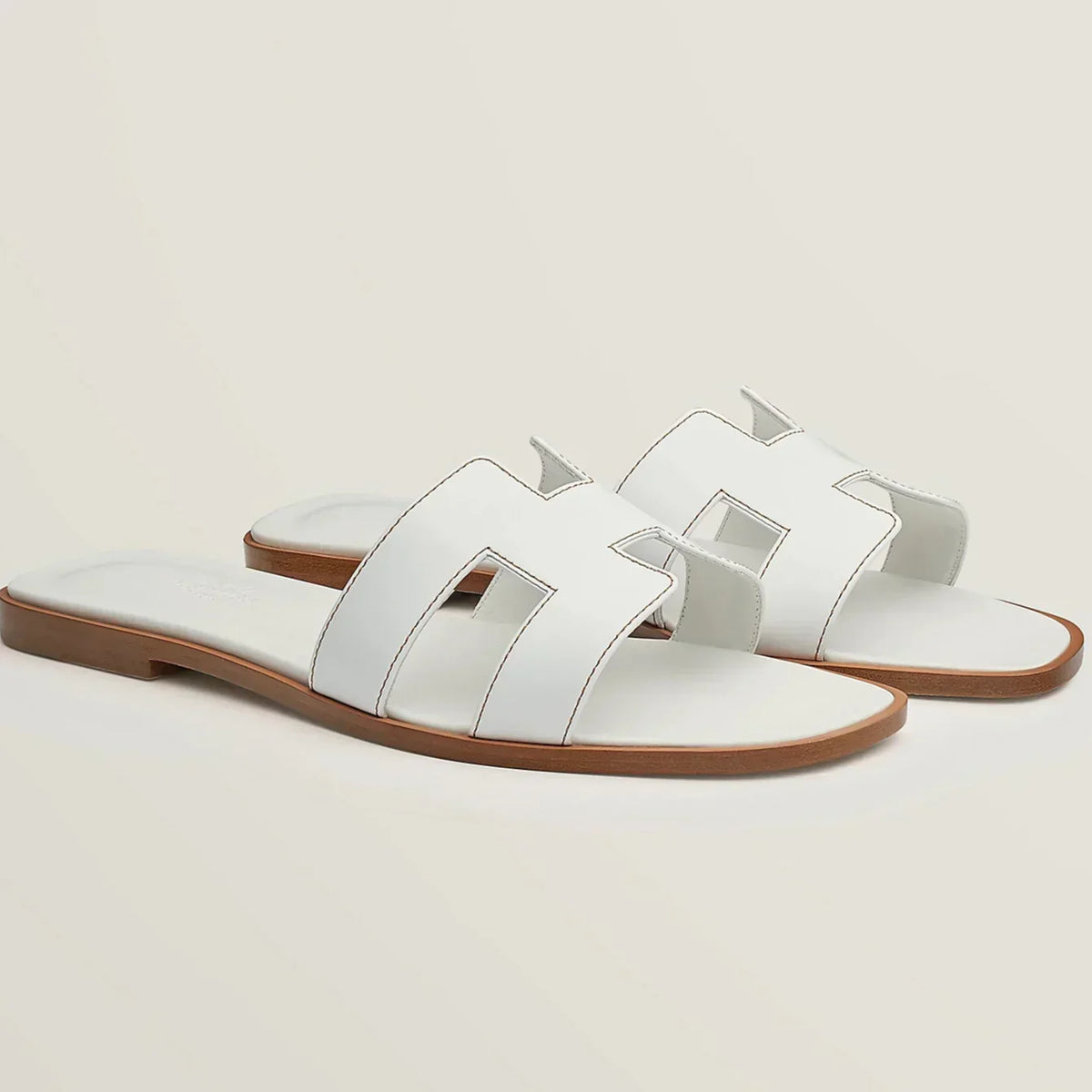 HM 25 Oran Sandal White Calfskin