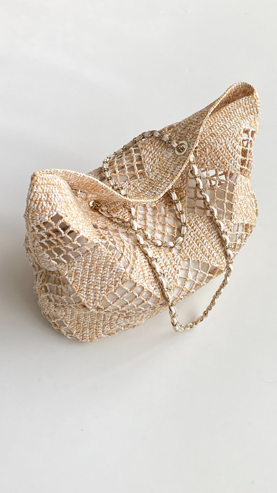 CC 2025 Beach Tote 52 Beige Raffia