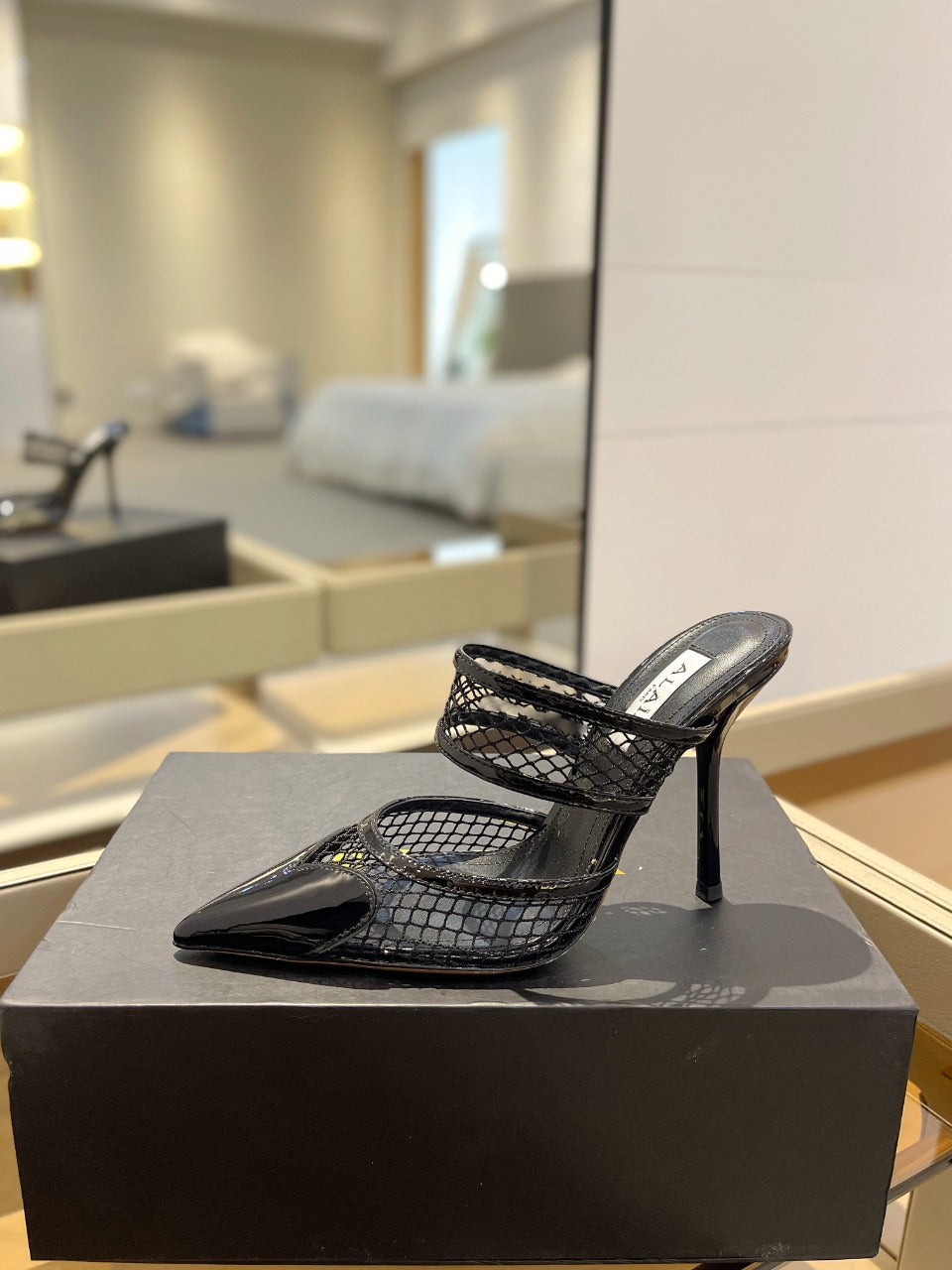 alaia mule 110 fishnet black heart lambskin
