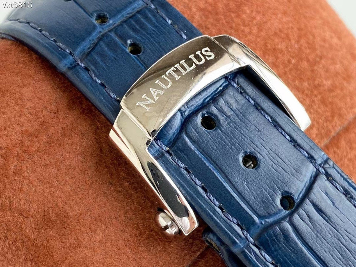 NAUTILUS STAINLESS STEEL 40MM BLUE DIAL